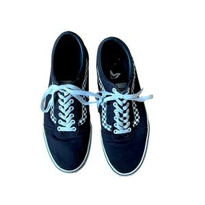 Vans Mens Skater Shoes Size 10 Black & White in Color